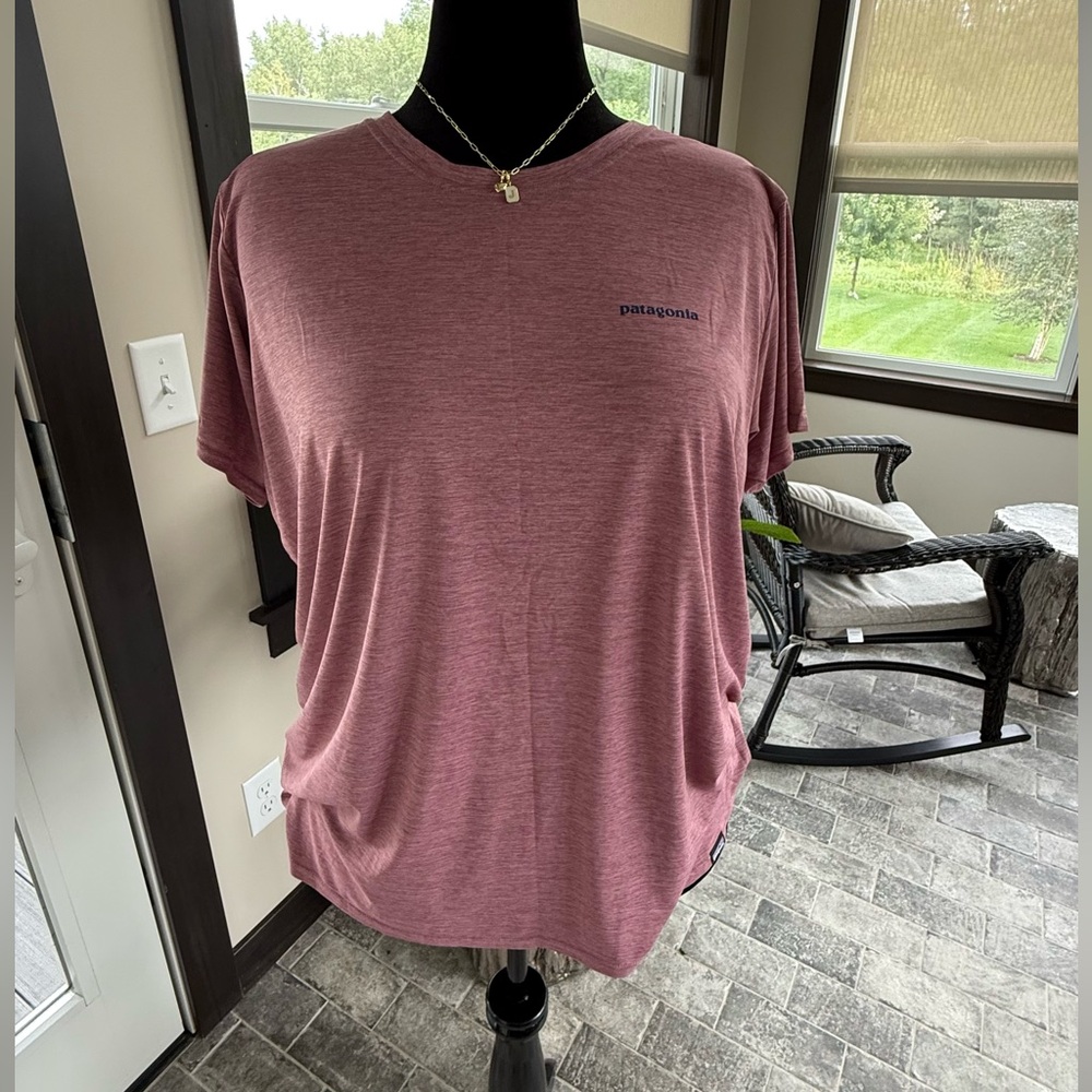 Patagonia Women's Heathered Mauve Capilene Cool Daily Graphic Waters T-Shirt